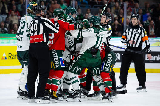 Frölundas Mikael Ruohomaa och Färjestads Joakim Nygård