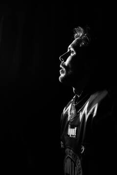 Frölundas Henrik Tömmernes i spelartunneln