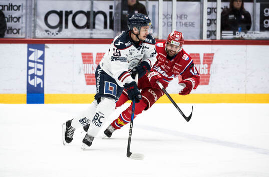 Linköpings Ty Rattie och Timrås Emil Pettersson