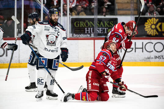 Linköpings Oscar Fantenberg och Timrås Jonathan Dahlén