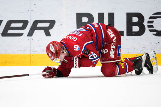 Timrås Simon Forsmark har ont
