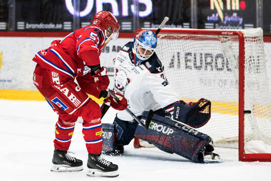Timrås Anton Wedin och Linköpings Jesper Myrenberg