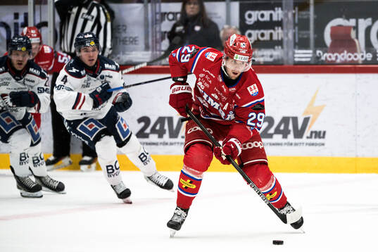 Timrås Filip Hållander