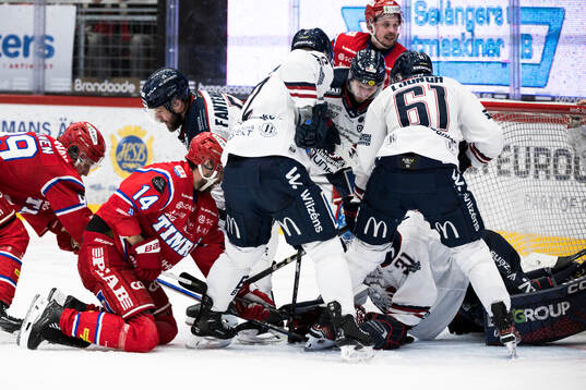 Timrås Emil Pettersson och Linköpings Jesper Myrenberg