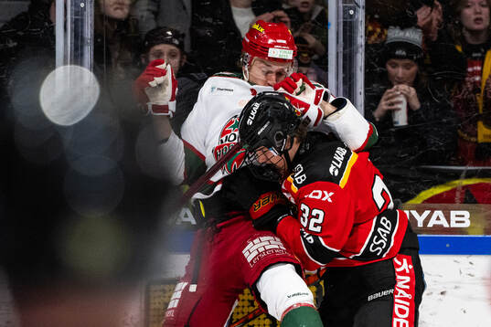 Modos Lukas Jasek och Luleås William Håkansson