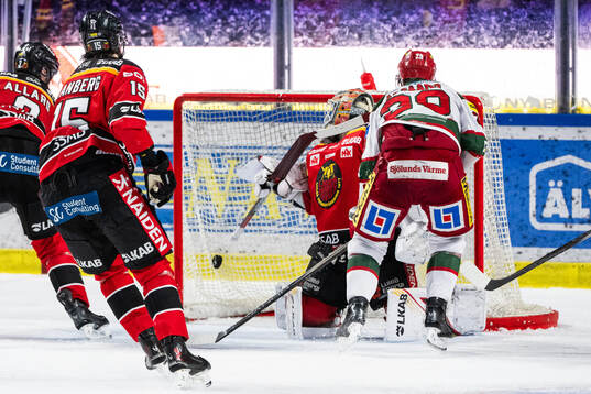 Modos Riley Woods (ej i bild) gör 2-3 bakom Luleås