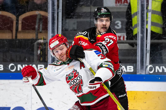 Modos Sebastian Ohlsson och Luleås Oskari Laaksonen