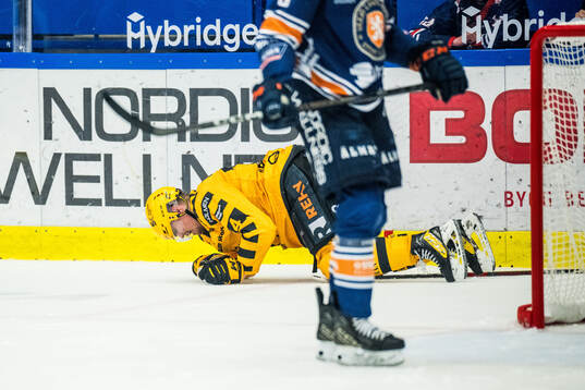 Skellefteås Andreas Johnson har ont