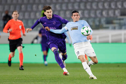 Nino Žugelj of Djurgården and Jonathan Silva of Pafos