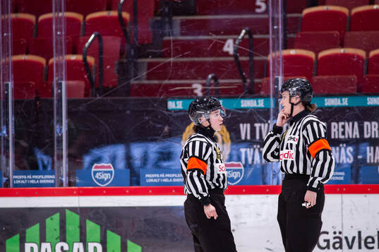 Domare Ida Henriksson och Domare Sabina Küller