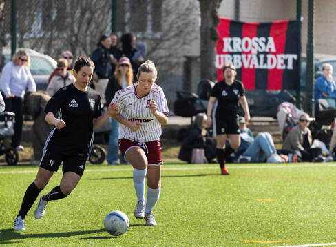Las Presidentas Selma Sjöstedt och FC Möllans Alma