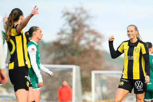 Hammarbys Ellen Wangerheim jublar