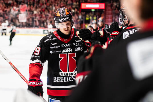 Örebros Patrik Karlkvist jublar