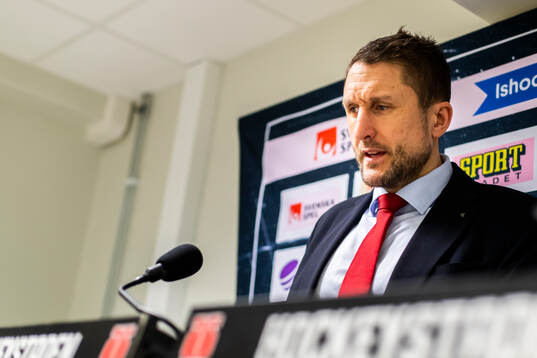 Malmö Redhawks tränare Tomas Kollar på presskonferensen