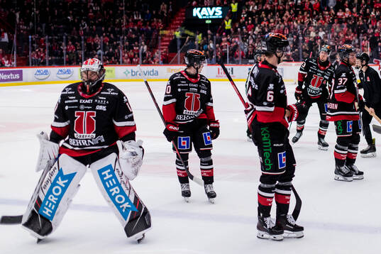 Örebros målvakt Jhonas Enroth deppar