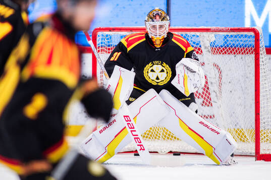 Brynäs målvakt Erik Källgren