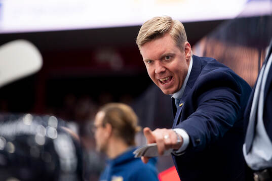 HV71s tränare Anton Blomqvist