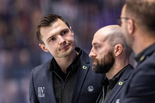 Rögles assisterande tränare Max Bohlin