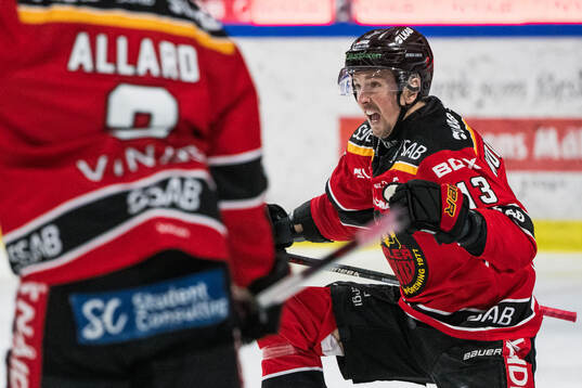 Luleås Eetu Koivistoinen jublar