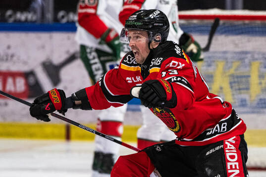 Luleås Eetu Koivistoinen jublar