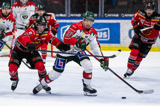Luleås Isac Hedqvist och Frölundas Nicklas Lasu