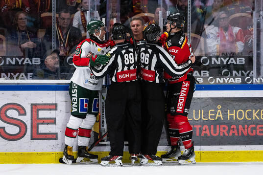 Frölundas Mikael Ruohomaa och Luleås Markus Nurmi