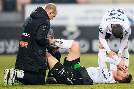 Häckens Johan Hammar har ont