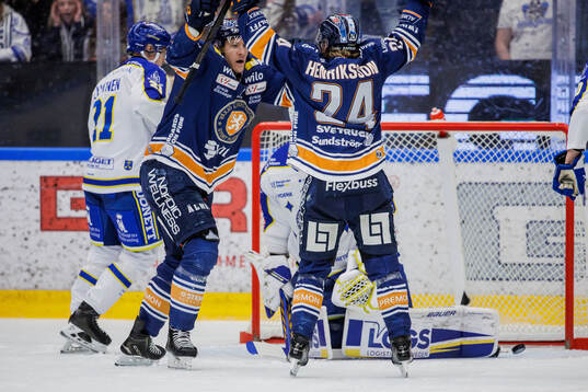 Växjös Emil Sylvegård jublar