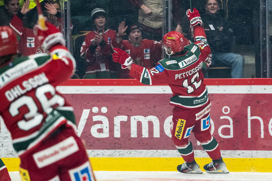 Modos Oscar Pettersson jublar