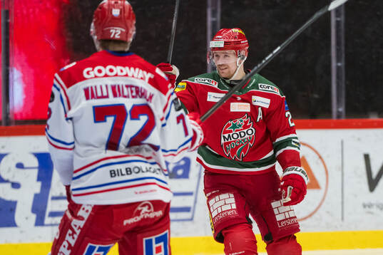 Modos Mikkel Aagaard jublar