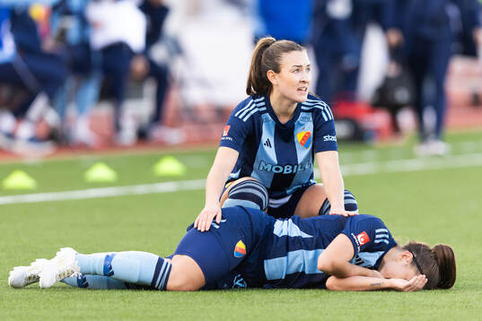 Djurgårdens Lucia Duras och Alexsandra Lobanova
