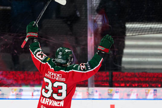 Frölundas Michelle Karvinen jublar