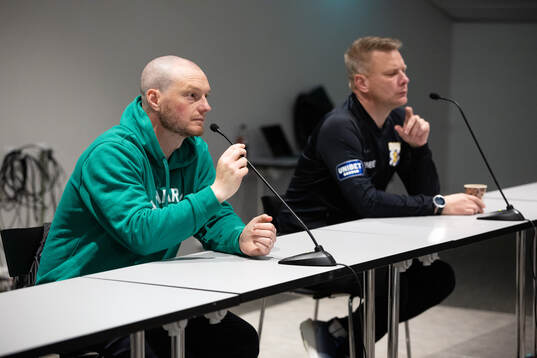 Hammarbys tränare Kim Hellberg och IFK Göteborgs tränare
