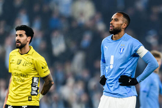Malmö FFs Isaac Kiese Thelin deppar