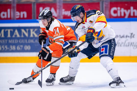 Bläddra bland fler bilder av Ishockey, Kval till Hockeyallsvenskan, Karlskrona - Mariestad