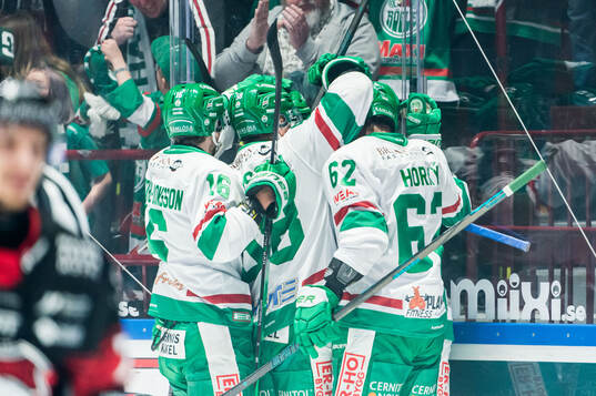 Rögles Anton Bengtsson jublar