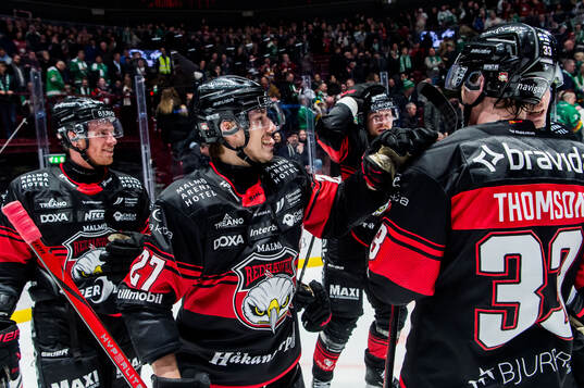 Malmö Redhawks Henrik Haapala och Lassi Thomson jublar