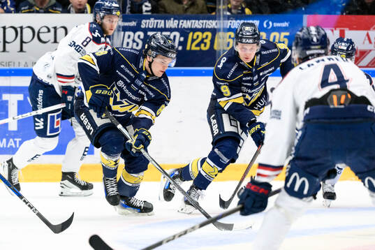HV71s Oscar Davidsson och Hugo Pettersson