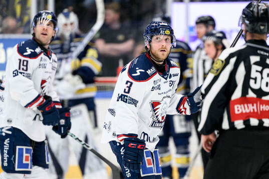Linköpings Linus Hultström jublar