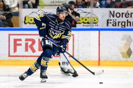 HV71s Oscar Engsund