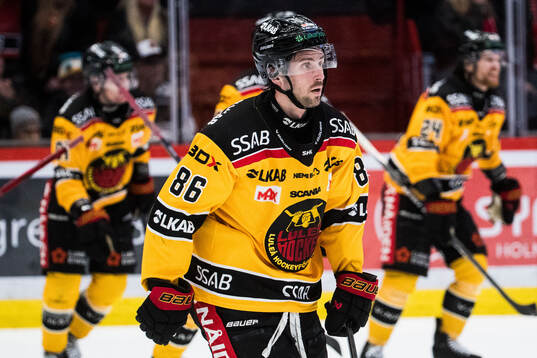 Luleås Mathias Bromé jublar vid 5-5