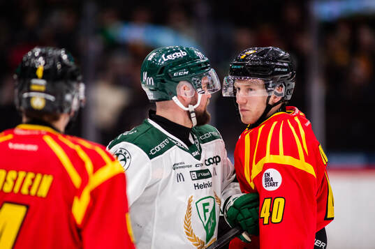 Färjestads Henrik Björklund och Brynäs Anton Ohlsson
