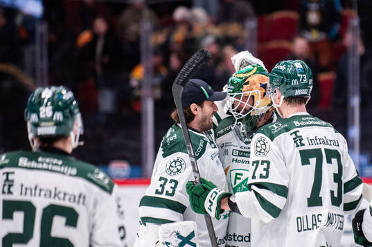 Färjestads målvakt Maxime Lagacé och målvakt Anders