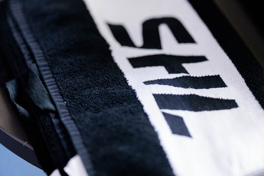 Handduk med SHL logo