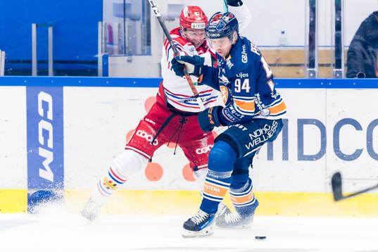 Timrås Oliver Johansson och Växjös Joel Persson