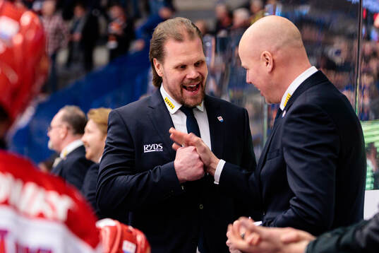 Timrås tränare Olli Jokinen och assisterande tränare