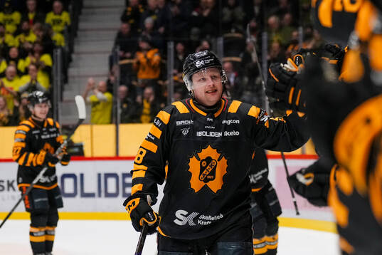 Skellefteås Oskar Nilsson jublar