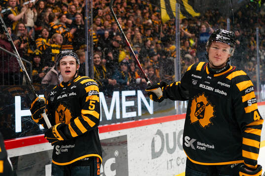 Skellefteås Axel Sandin Pellikka jublar