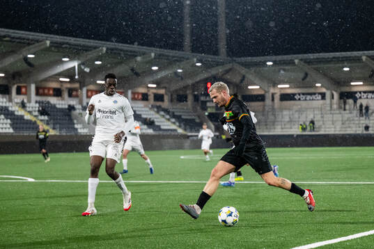 Utsiktens David Tokpah och GAIS Jonas Lindberg