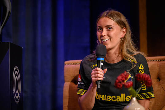 s Adelisa Grabus intervjuvas på scen